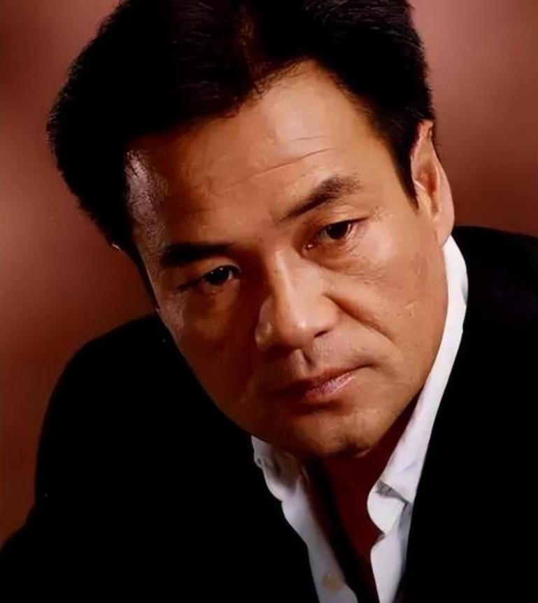 尤勇说，1991年拍戏期间，我偶然结识了一位心仪之人，朝夕相处的日子里，彼此慢慢