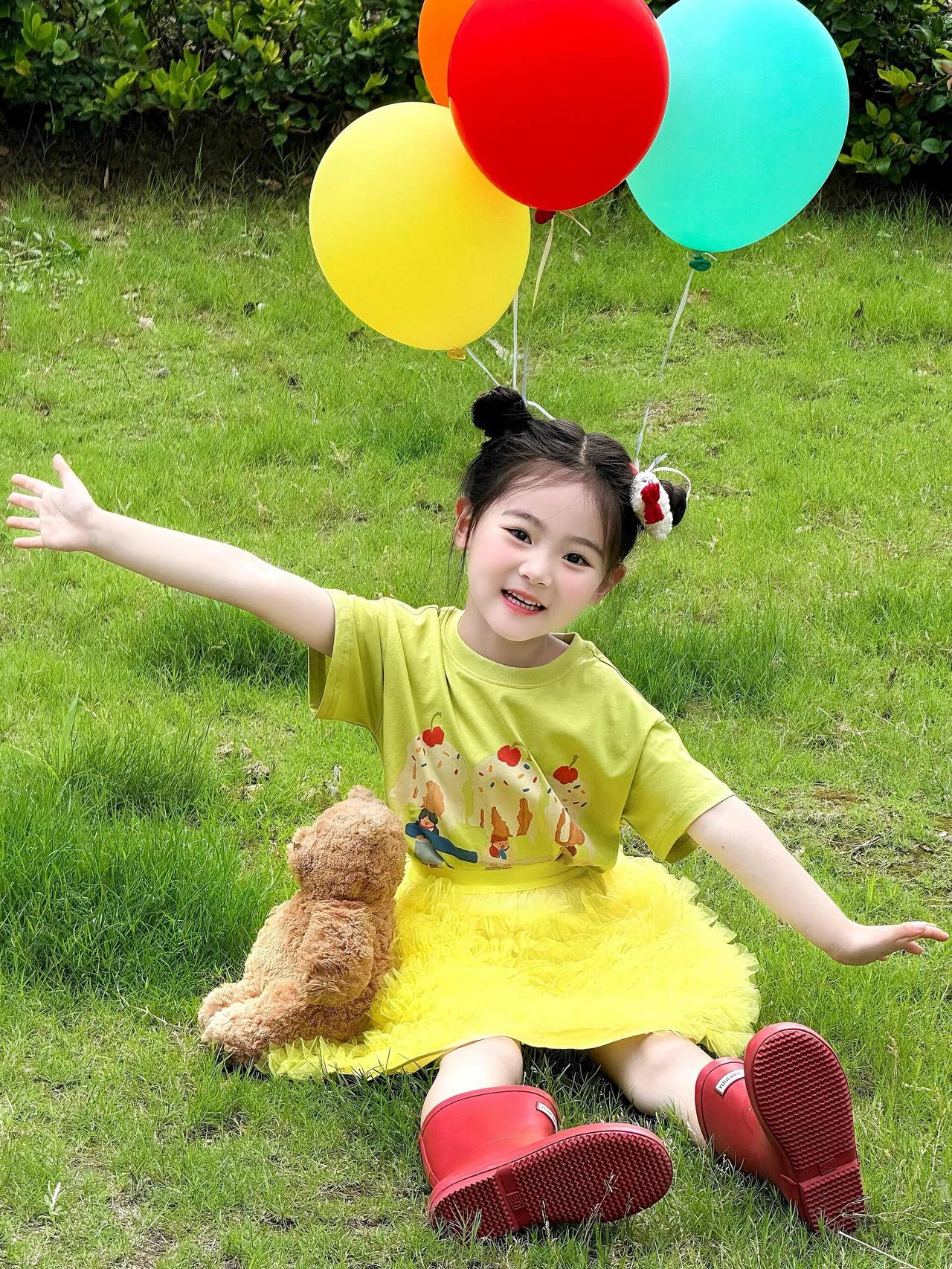 笑语盈盈处花气满人衣快乐小公主活泼可爱廿嘚瑟的小公主 女童温柔系公主