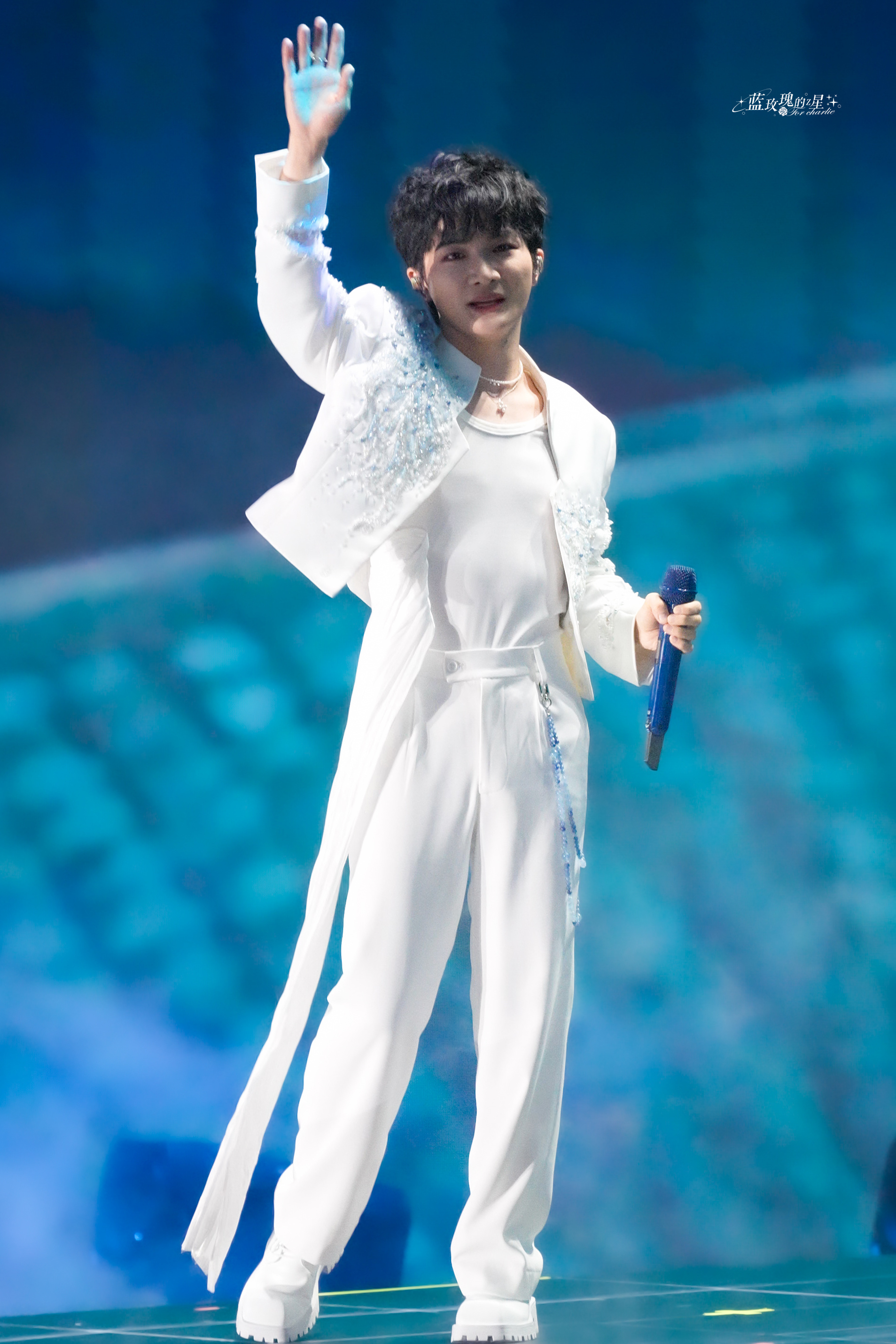 周深2️⃣腾讯音乐由你榜💙周深新歌全世界的雨 一路无人知晓直到我们相遇这一刻 
