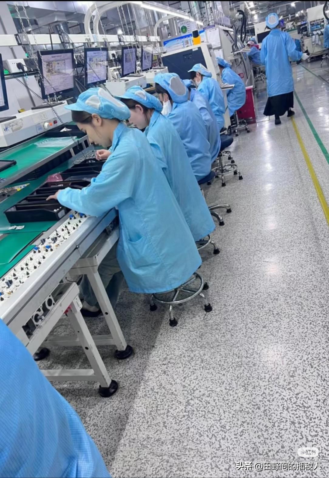 哎！年龄亚历山大！
老板打电话给厂长，说厂要招年轻些的员工，超过35岁的不要。