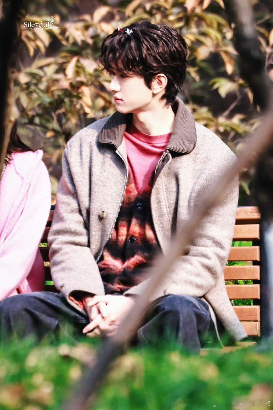 林一张静禅反差感这一块 ，让林一演现偶的简直是天才 