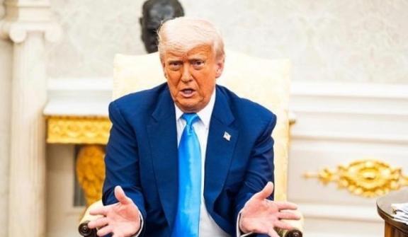 特朗普曾再次通告全球：台湾问题是中国自己的问题，美国尊重中国的任何一个举动，中国