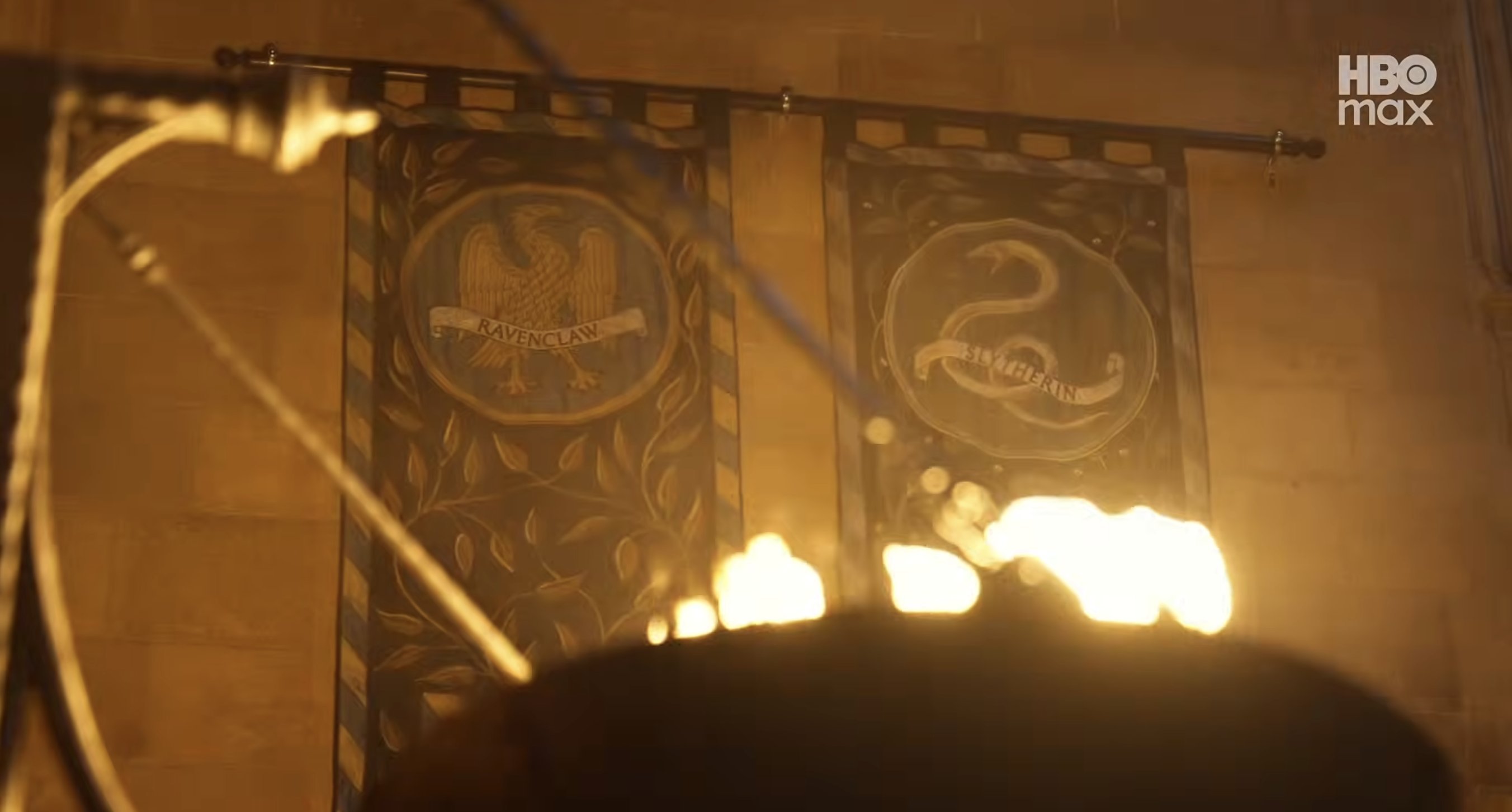 剧版《哈利·波特》拉文克劳和斯莱特林院徽标志首次公布！ 