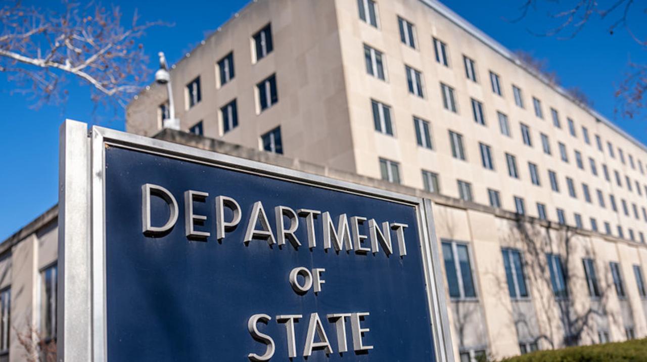 两名俄罗斯女性在美军事禁区被捕
 
俄罗斯驻美国大使馆表示，美国国务院至今尚未就