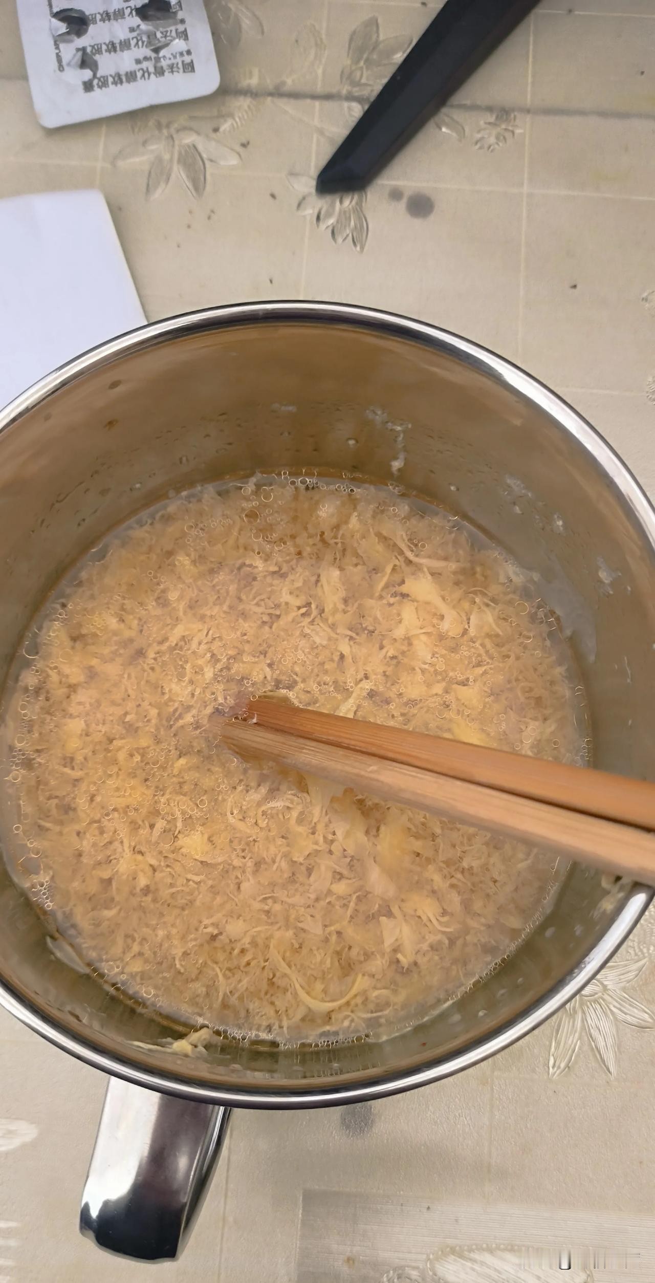 刚才看到一个文，介绍了一道美食，“朱雀汤”，这也恰恰是我每日的早餐，只是感觉作者