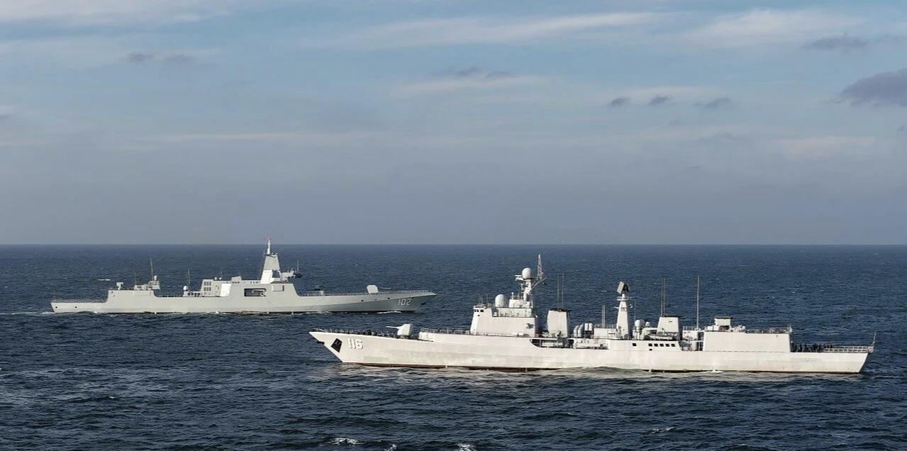 罕见画面！北海舰队051C型导弹驱逐舰与055大驱同框！

作为“全蒸七子”一员