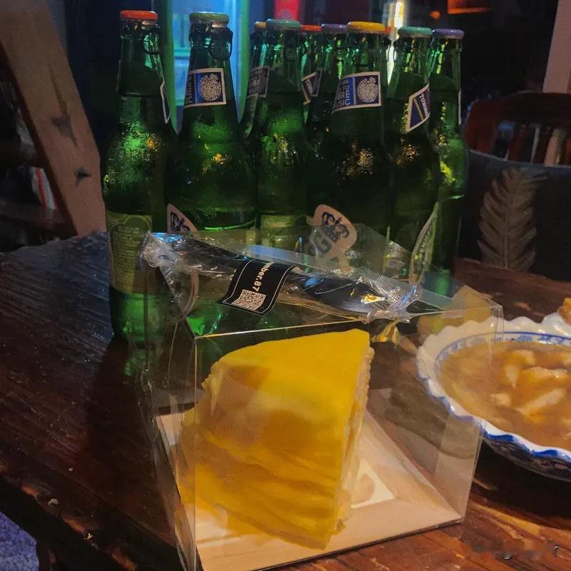 好的感情，皆由“聊”而生
许多感情变淡，并非不爱，而是不再交流。
从无话不谈，到