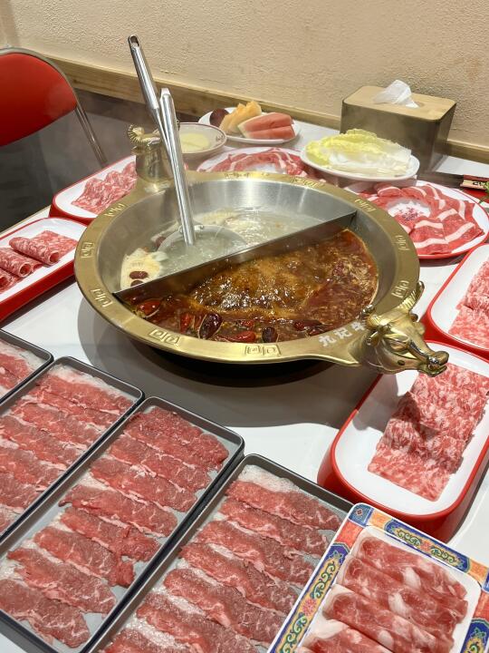 没想到长沙的牛肉火锅店🔥居然做成这样了……