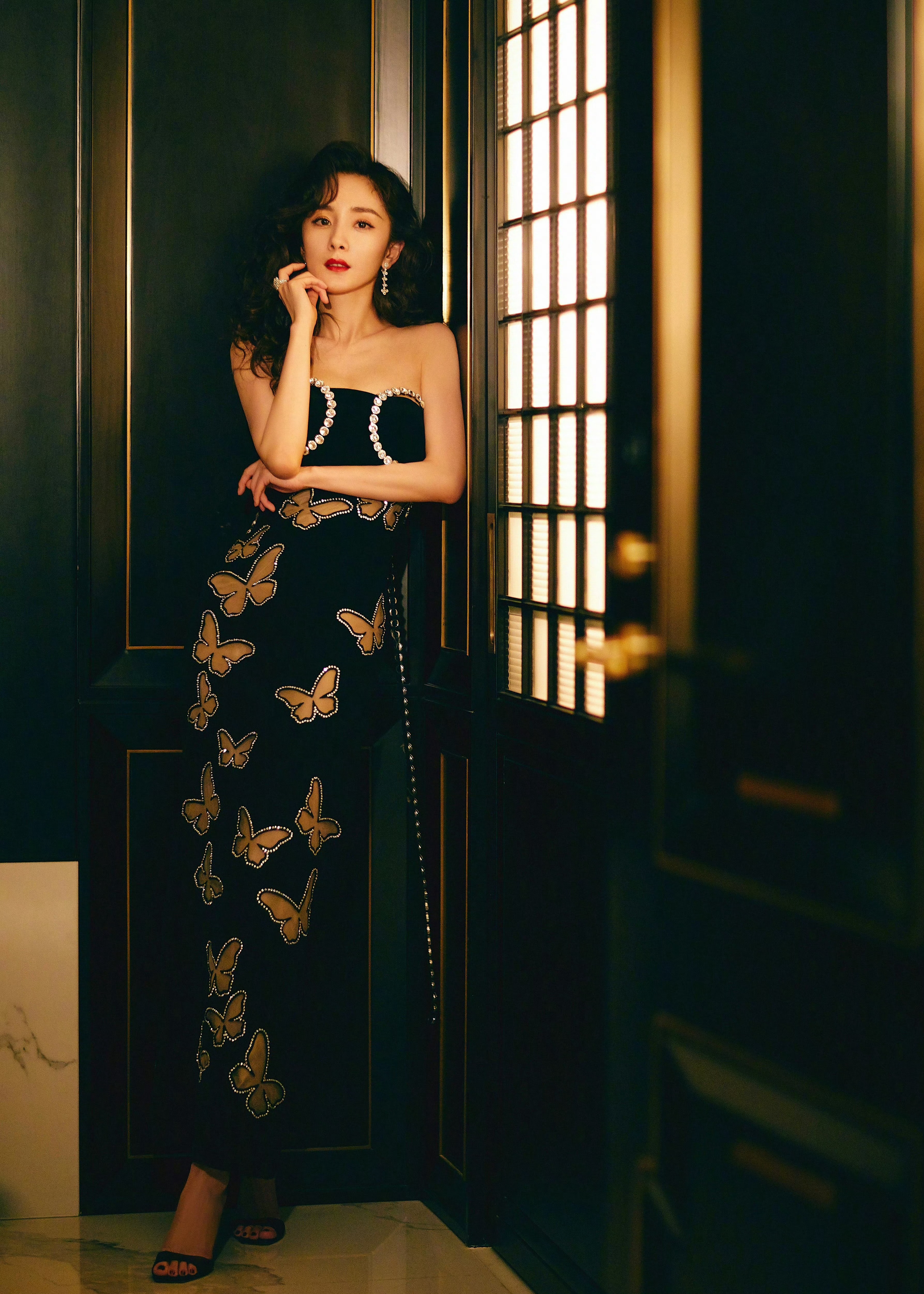 杨幂[超话]ym杨幂宁绣绣 晨光与夕阳并存我们的爱意永不止息早安胖胖们​​​