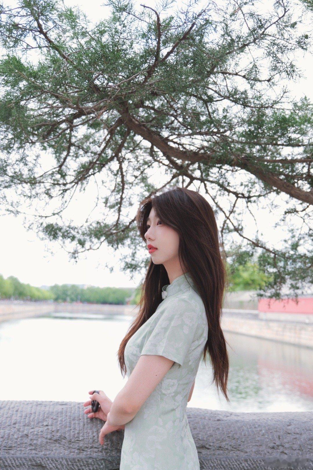 回眸一笑百媚生 ​​​