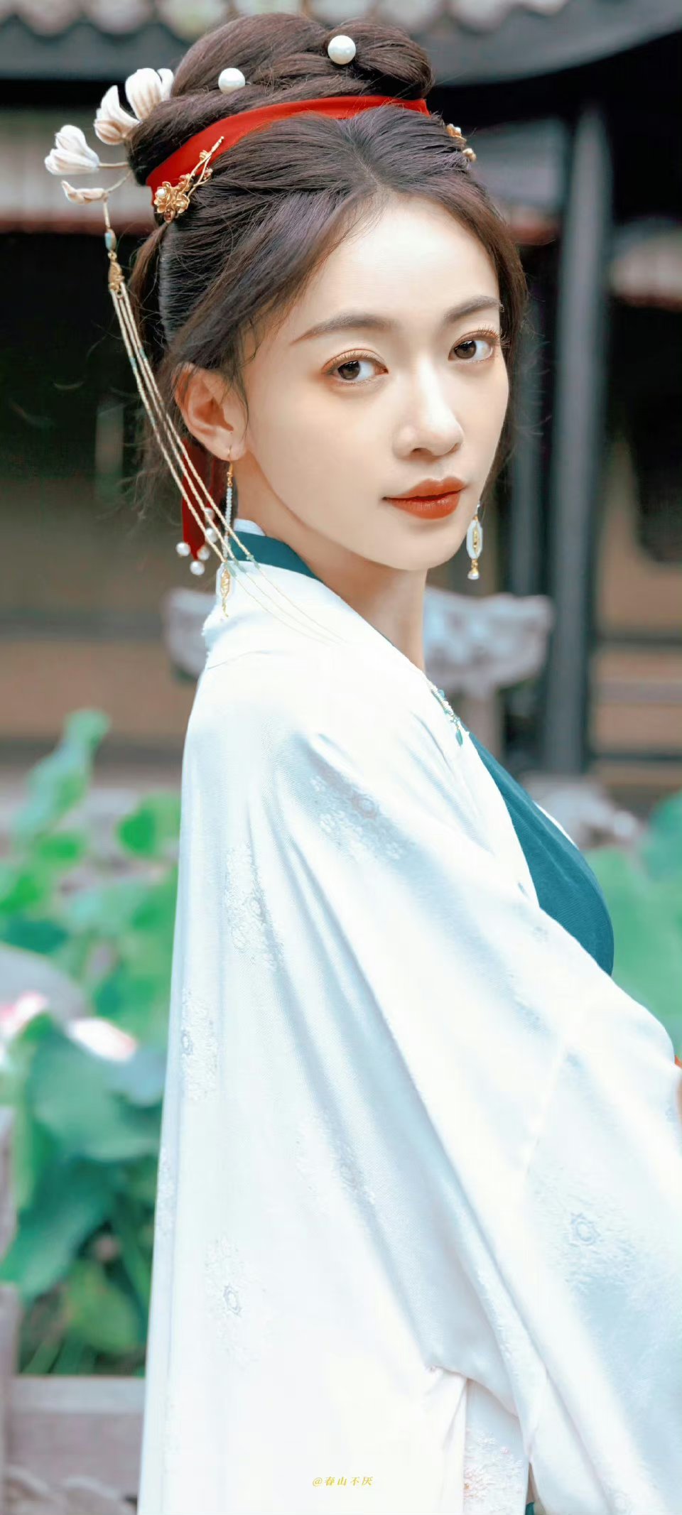#吴谨言回应郝蕾表演课##吴谨言[超话]#太喜欢吴谨言了，这几年一直在沉淀自己，