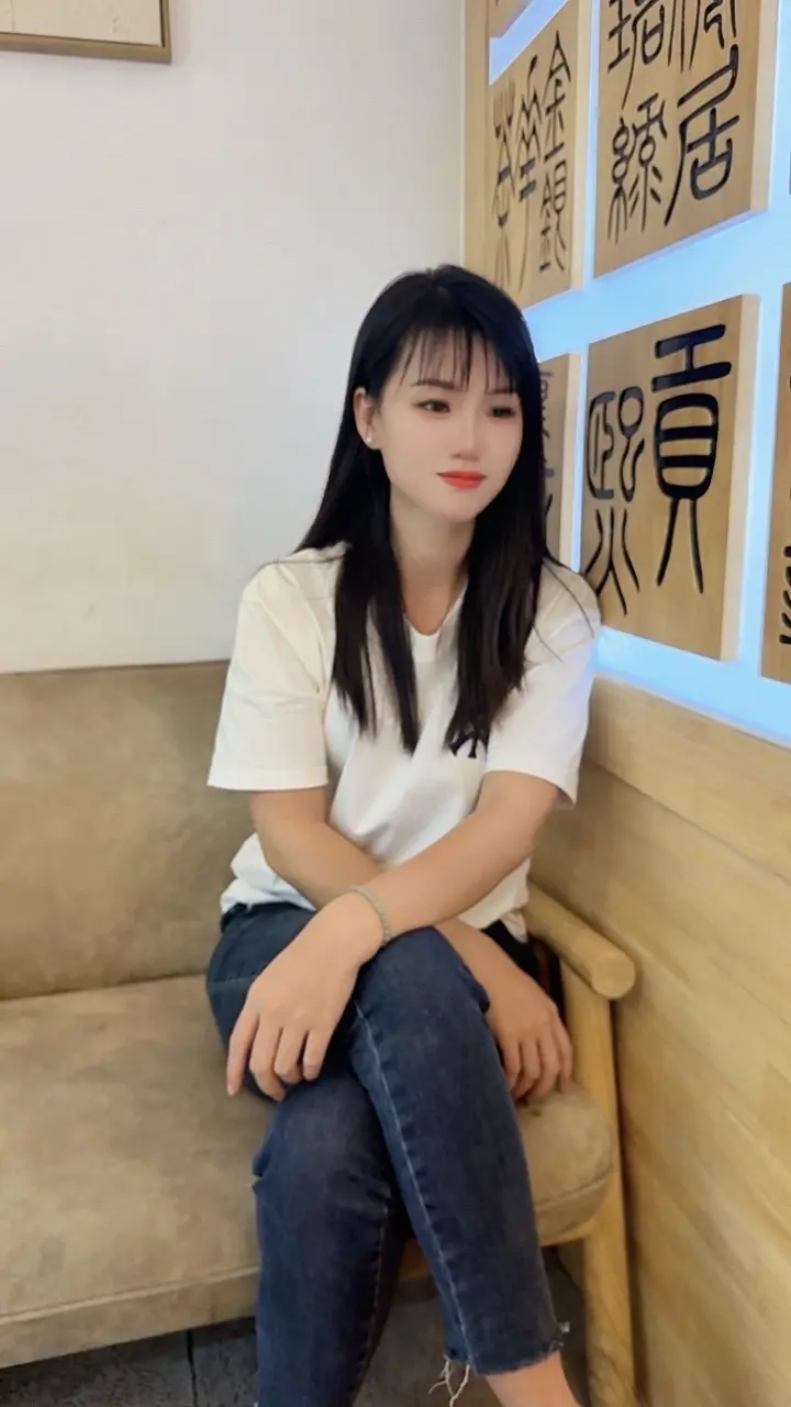 接下来的日子✨ 把衣服穿厚一点☺️走路慢一点🤗 睡觉早一点👍 天气...