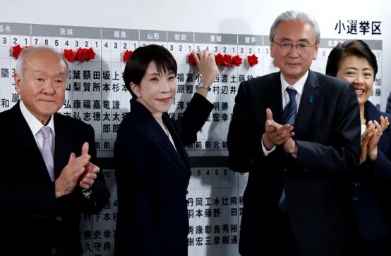 高市赌赢了，日本右翼化不可逆，中国必须丢掉幻想
 
2月8日，日本众议院选举的结