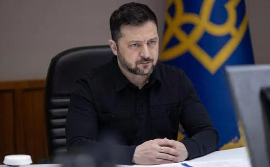 凌晨突发狠招，乌克兰11个州连遭猛攻，390架无人机加34枚导弹齐上，平民太遭罪