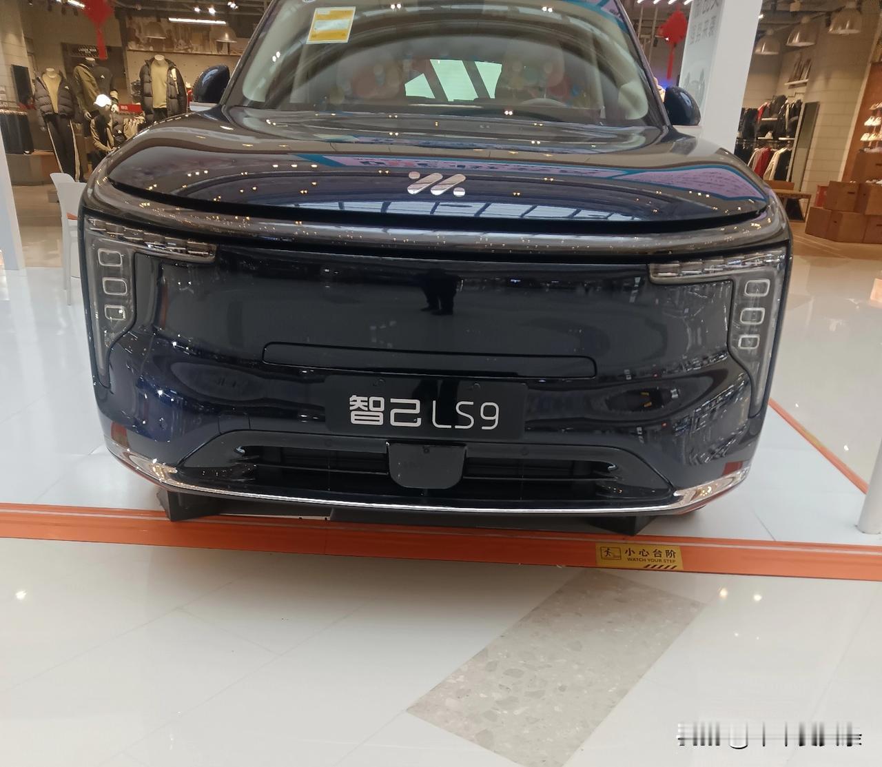 春节正当时，我们生活中真正的豪华，从不只在于尺寸，而在于每一处对生活的温柔成全。