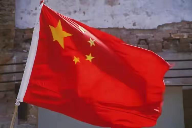 中国现在的遭遇，绝对非常罕见，你什么时候见过一个工业第一的国家被数不清的小国挑衅