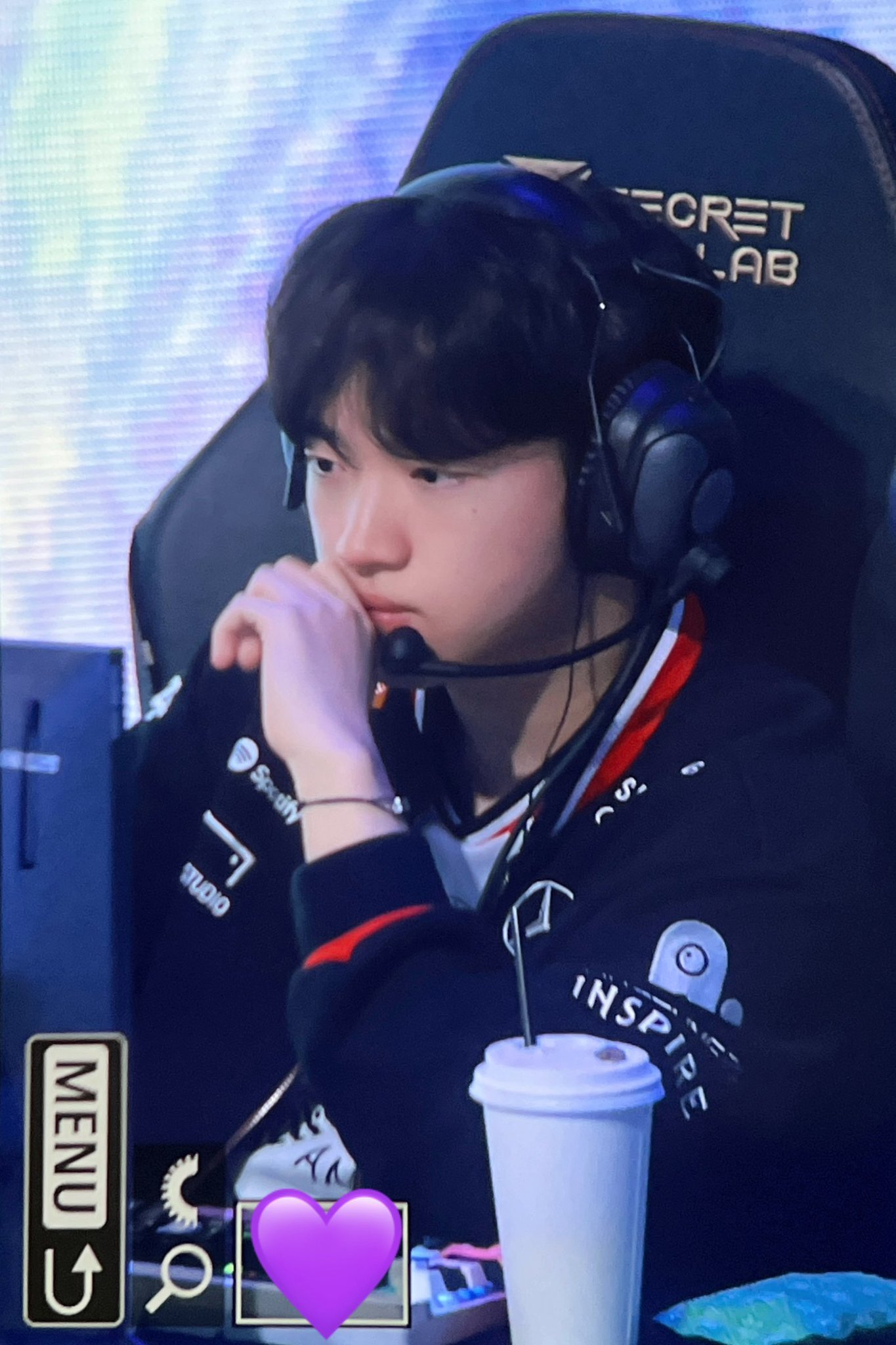 Keria：直到第二局为止，我觉得太绝了，但第四局的时候，好像是因为上场前吃了很