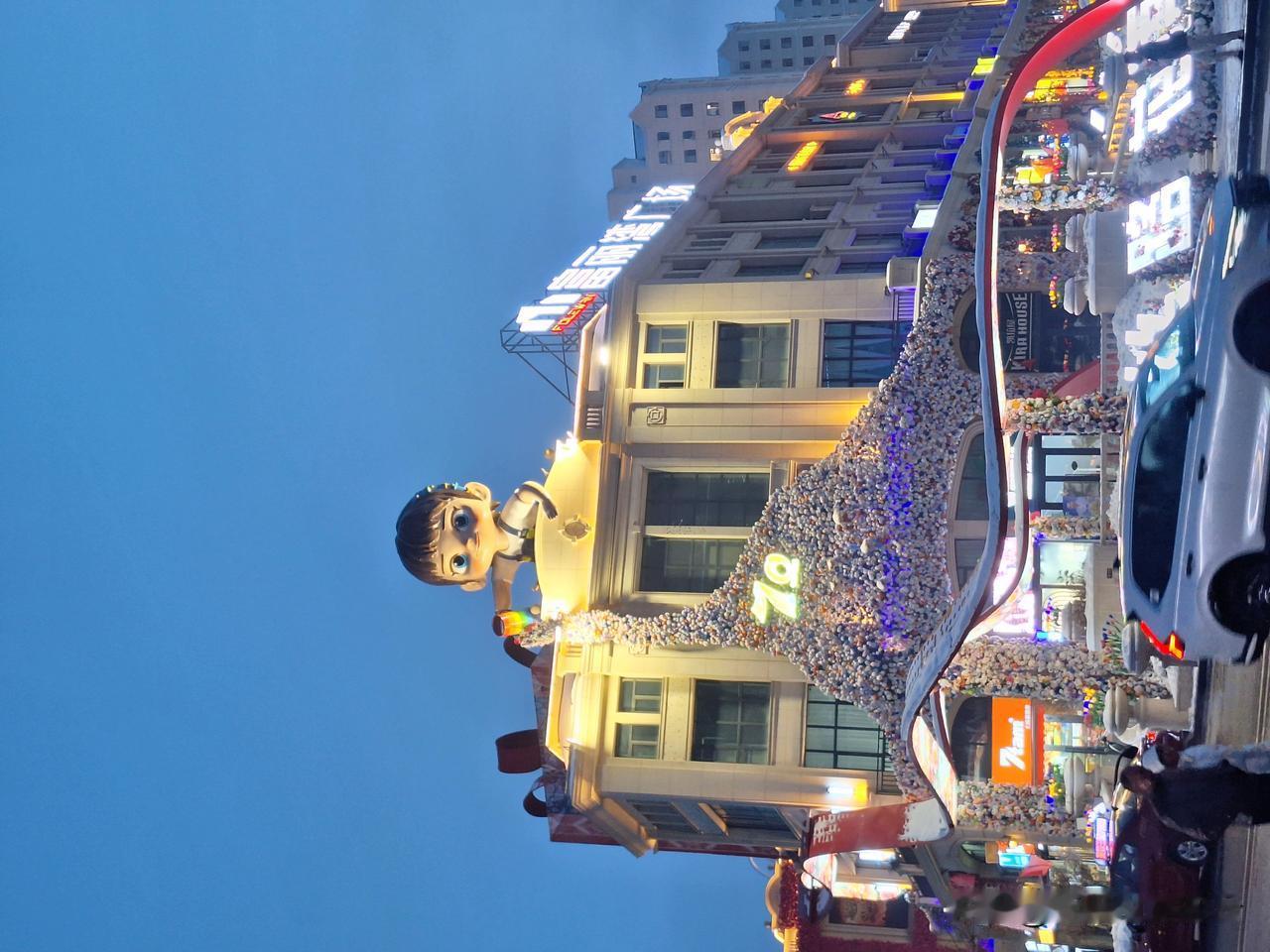 看过张静思瑜的视频，她问，“妈妈，我不记事的时候，你打过我吗？”她妈，“你不记事