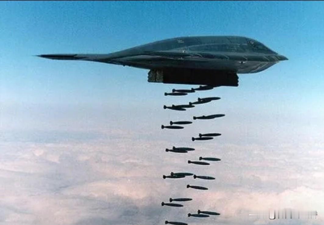 美军空袭伊朗
闹大笑话！王牌钻地弹
变哑弹，伊朗硬核反击太解气…
 
本以为是碾