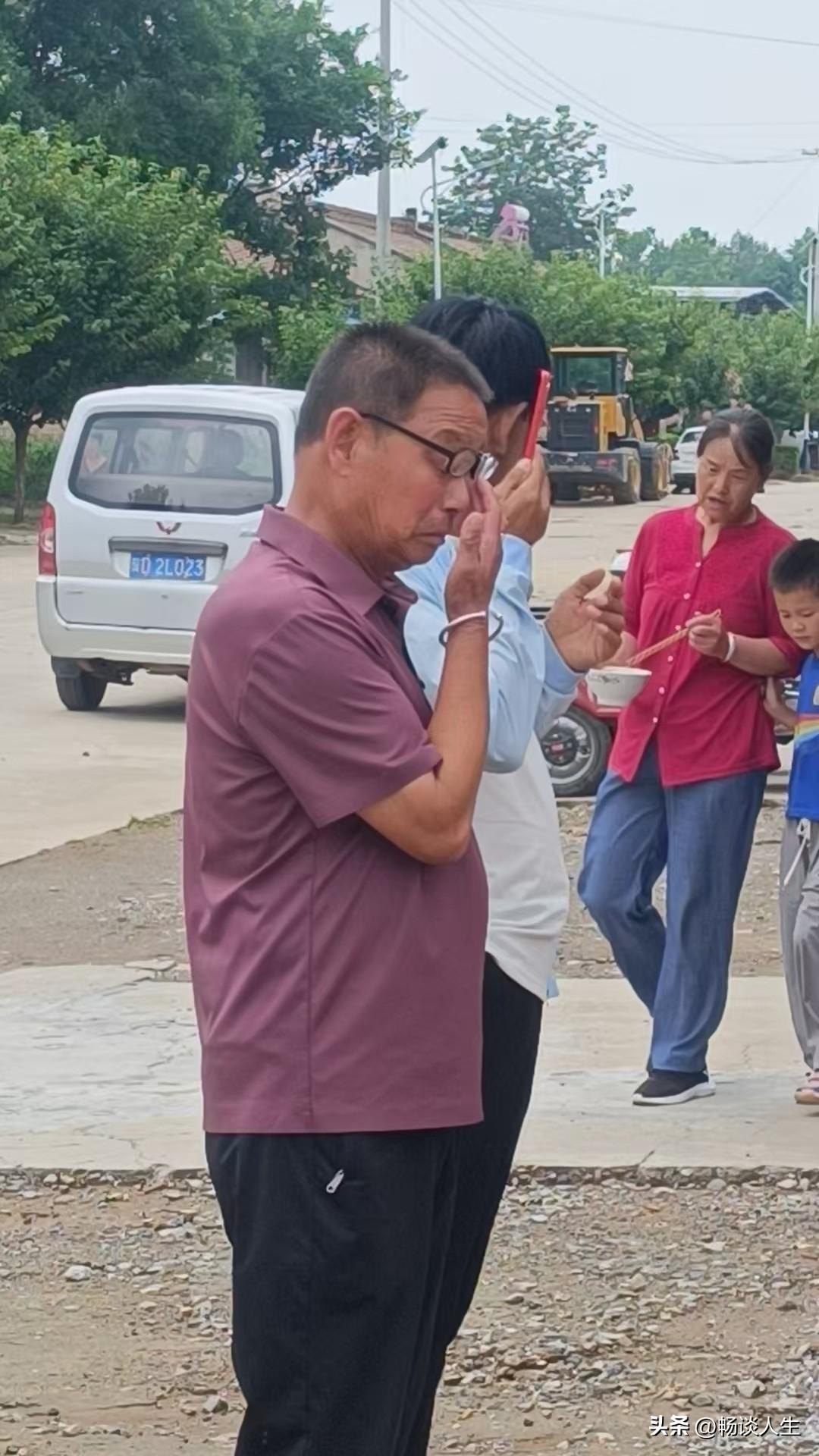 自然有的，我们在一起无拘无束畅所欲言令人心动的感觉，这是人间最美的风景，一辈子不