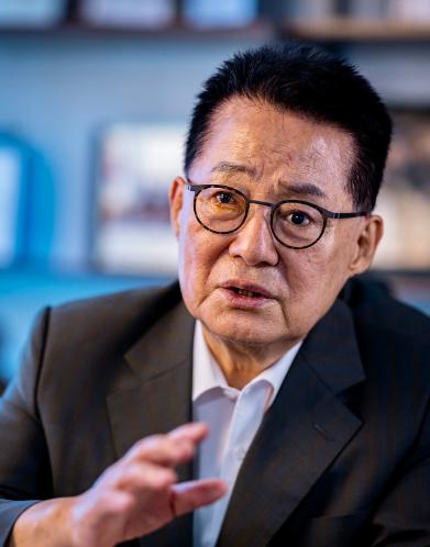 韩国精英竟然开始反思了！根据观察者网9月5日报道，最近韩国国会议员朴智元在这一次