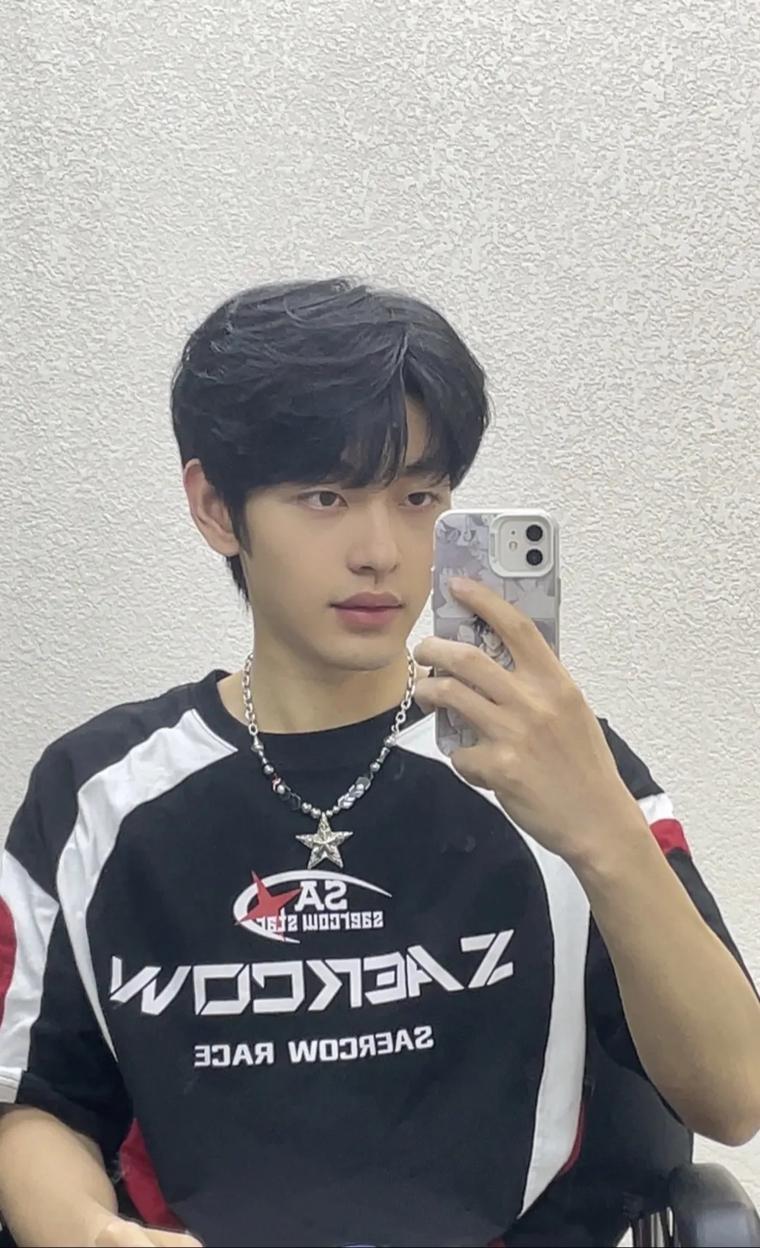 左滑帮我一键换头。