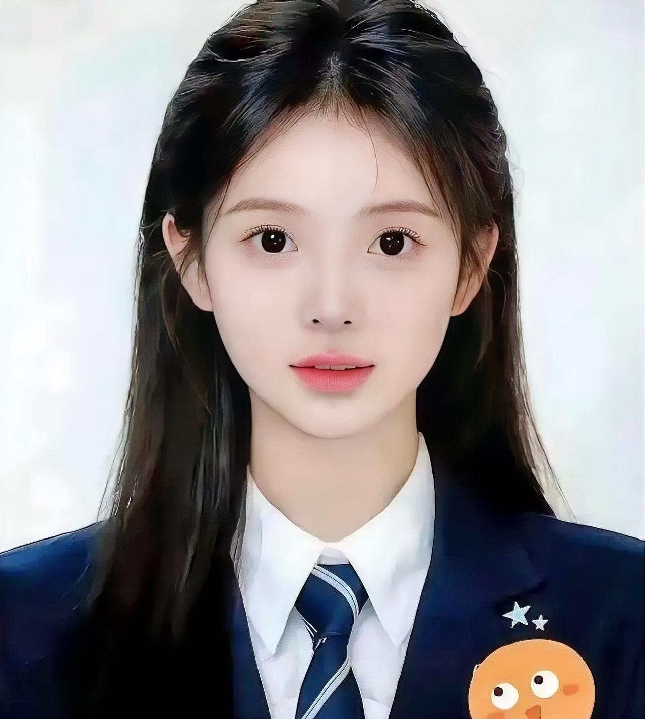 青岛姑娘林书禾考编落榜，调档时才发现她是烈士子女，二等功勋章就在档案里。问她为啥