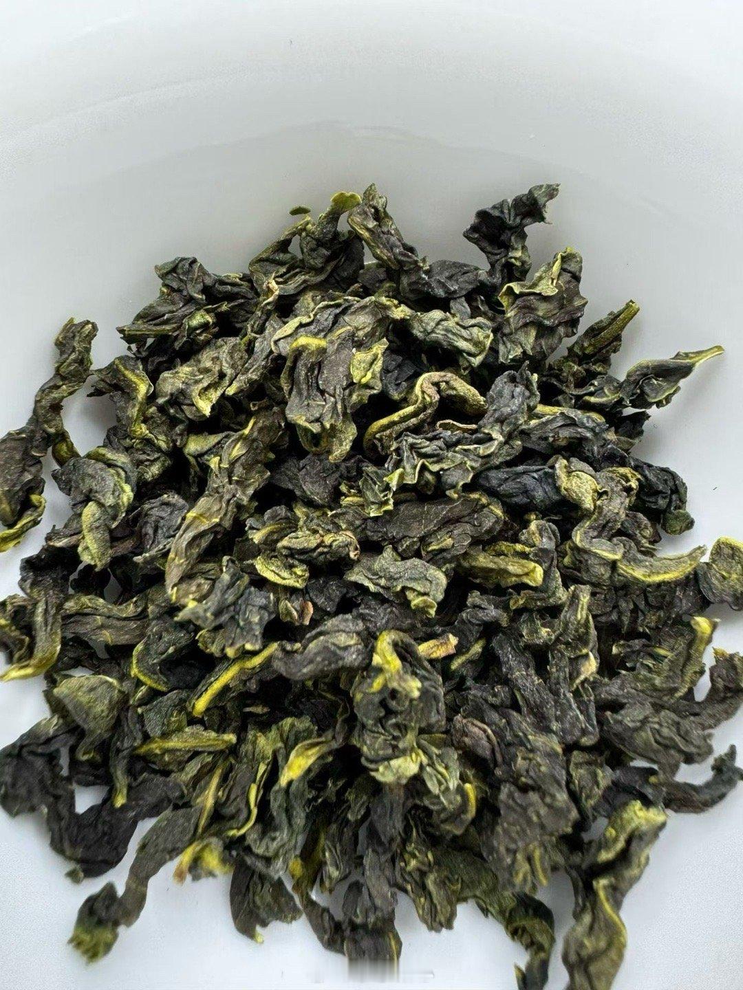 一年有一年的滋味，一月有一月的起伏，一天有一天的悲喜，一生有一生的风景。 