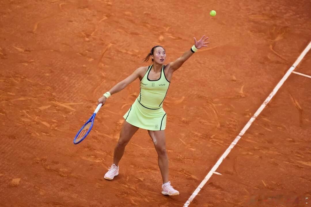 晋级WTA1000赛罗马站 郑钦文2-1大逆转！ 