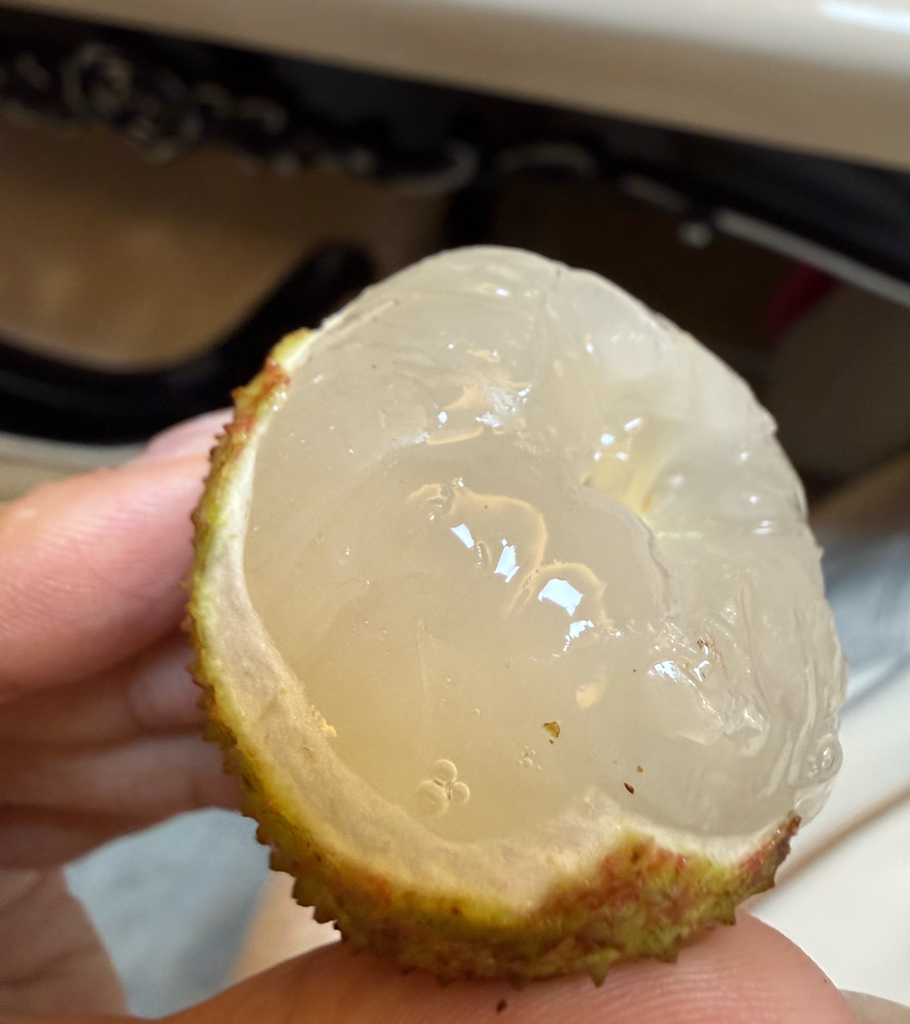 吃了半活微死的荔枝 跟死透的还是不一样
