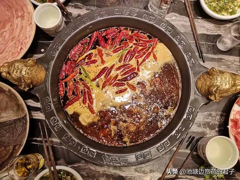 男子1年吃347顿火锅 全家都陪不动了 “男子1年吃347顿火锅，全家都陪不动了