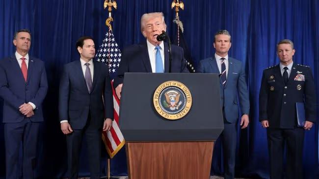 美国总统唐纳德·特朗普否认了有关美国军方领导人对攻击伊朗表示担忧的报道，并坚称他