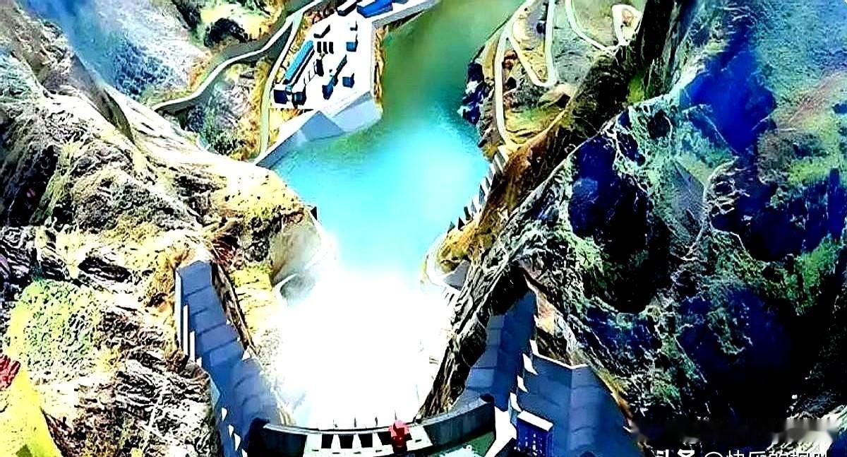可回头看看恒河上的法拉卡大坝，印度人下手那叫一个利索。旱季一来闸门一落，下游孟加