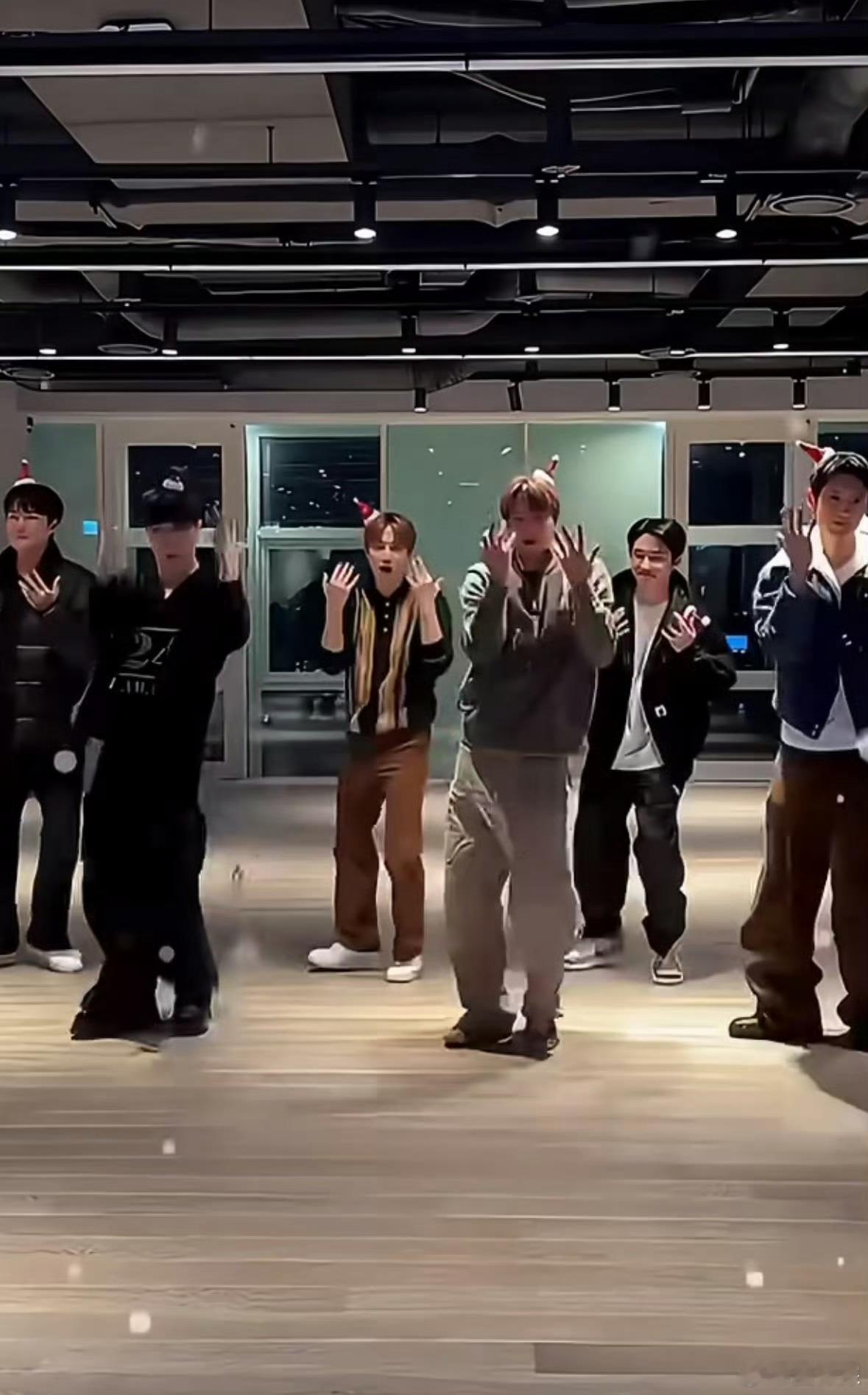 EXO跳了初雪 韩国又下雪了吗❄️ 