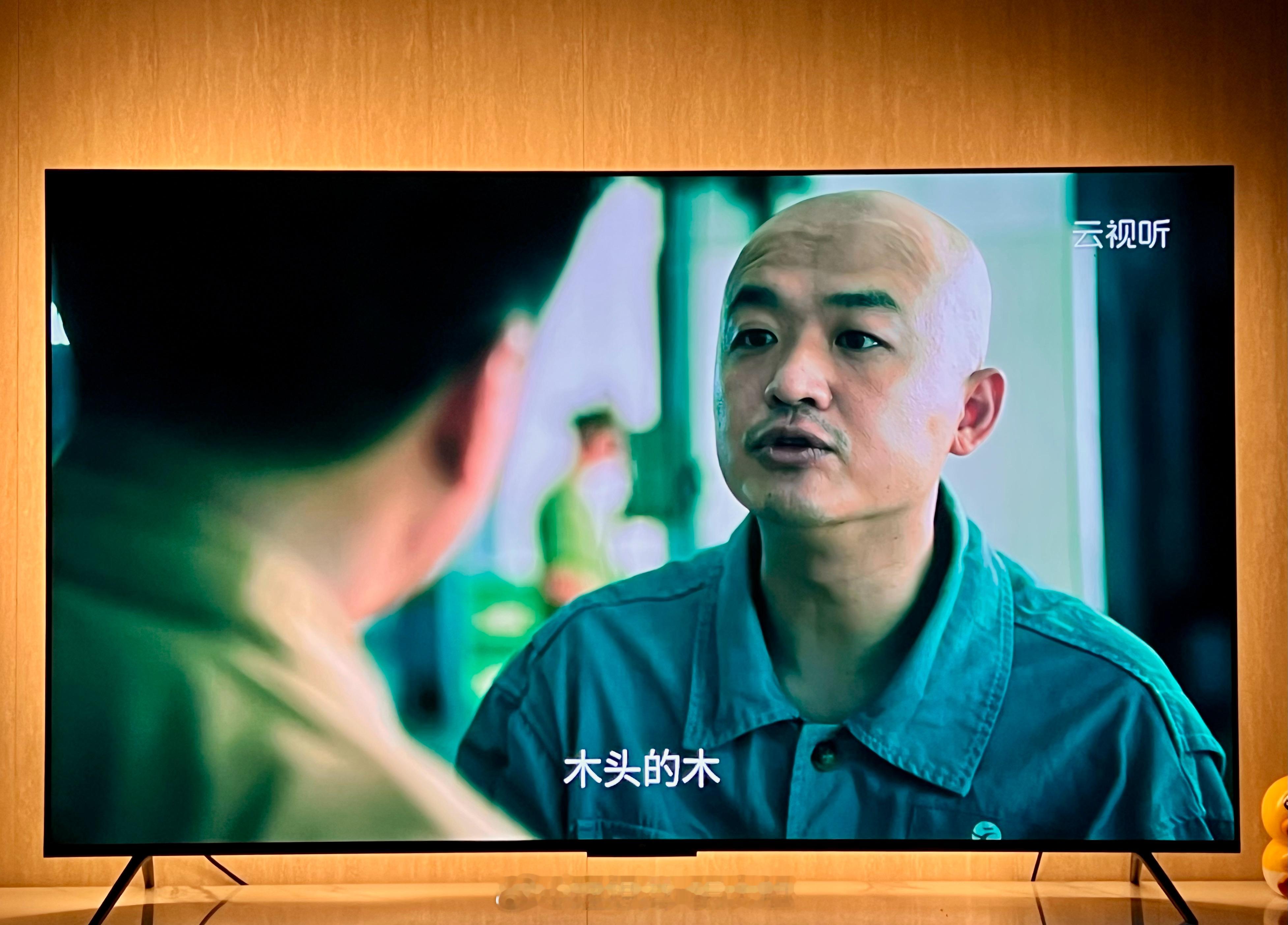 扫毒风暴 各路大神友情客串陆续出来了，今晚包贝尔演厂长依旧搞笑，明晚李晨演什么？