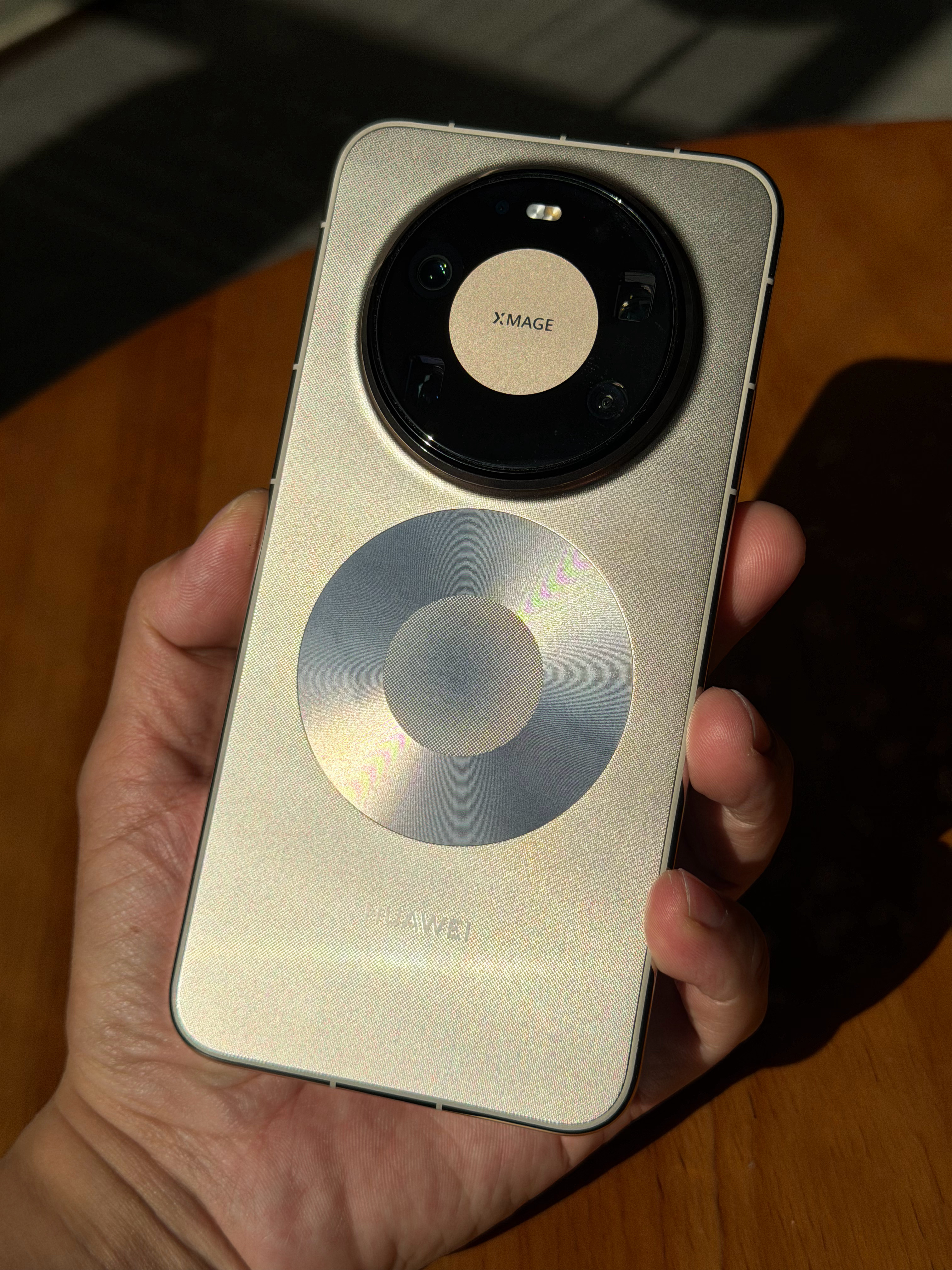 每天10:08 华为商城，只要你抢到一台华为 Mate 80 Pro Max ，