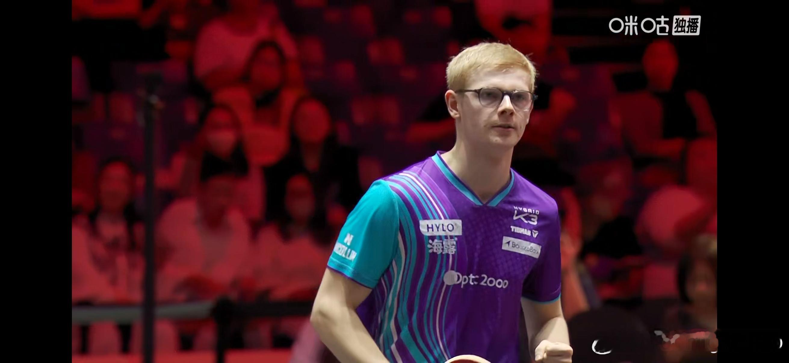 WTT新加坡大满贯2026 男单1/16决赛：🇫🇷费利克斯·勒布伦3比0乌尔