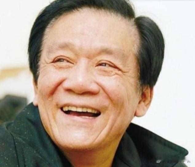 1986年，侯耀文为了跟韦唯在一起，抛弃了发妻刘彦，可是同居一年后，侯耀文又爱上