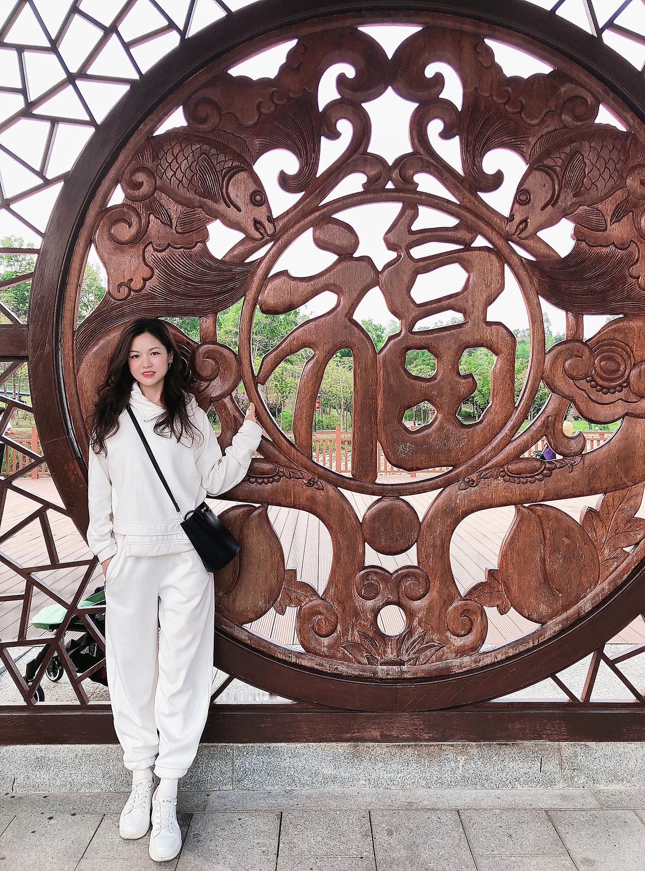 时间扑面而来，我们终将释怀，健康的活着，平静的过着，开心的笑着，适当的忙着，就很