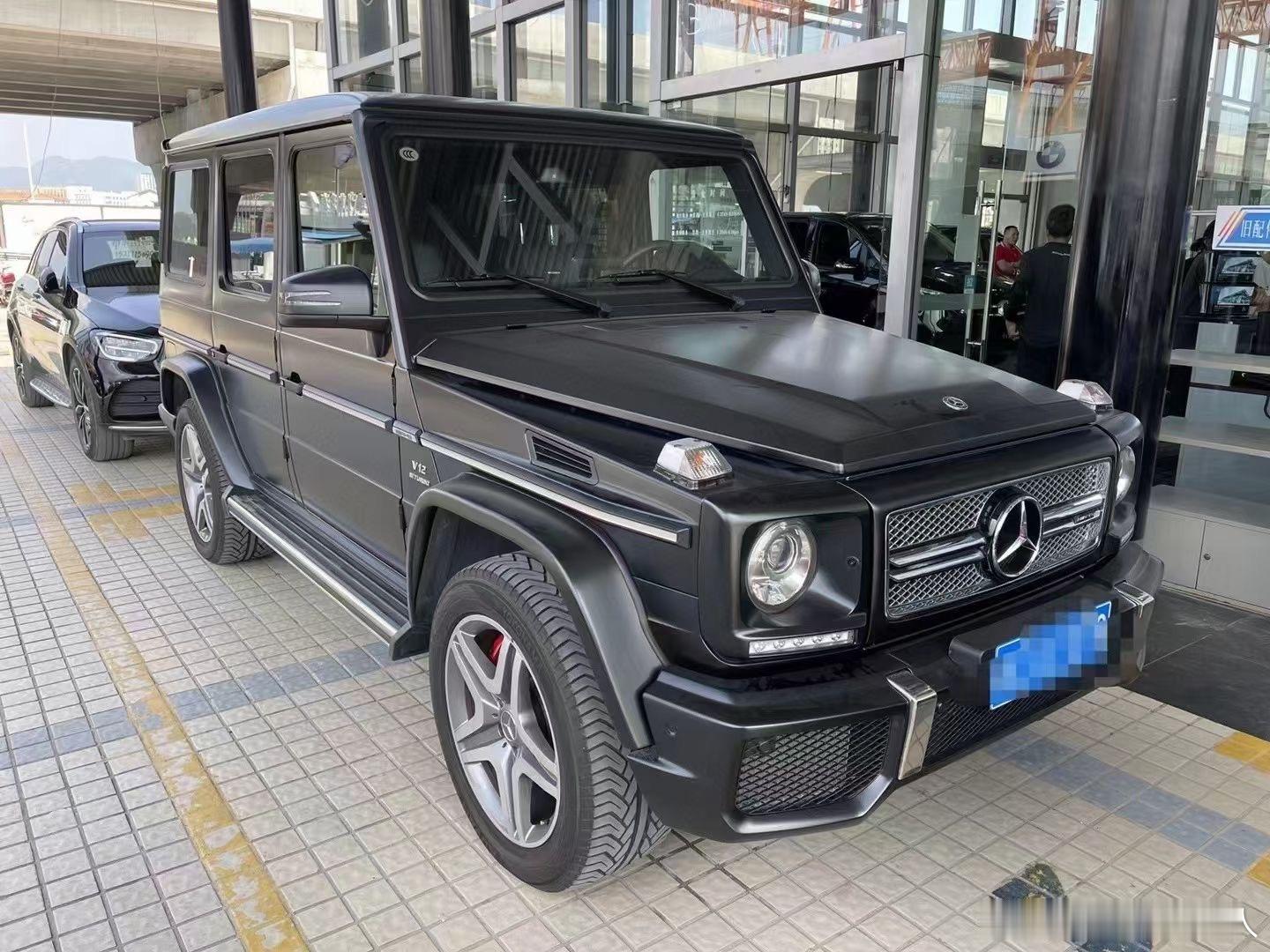 奔驰AMG G65 V12，配色真好看。 ​​​