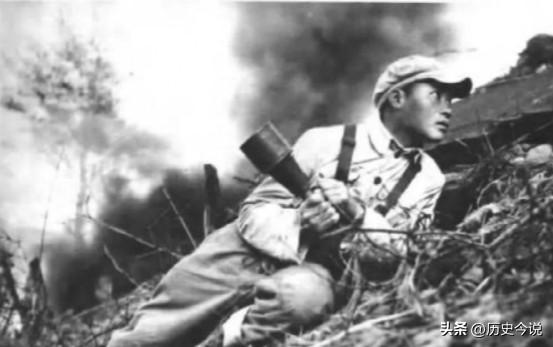 血染电话线：22岁尖刀班长雷应川，以生命完成最后一击
 
编辑：纱娜
作者：纱娜