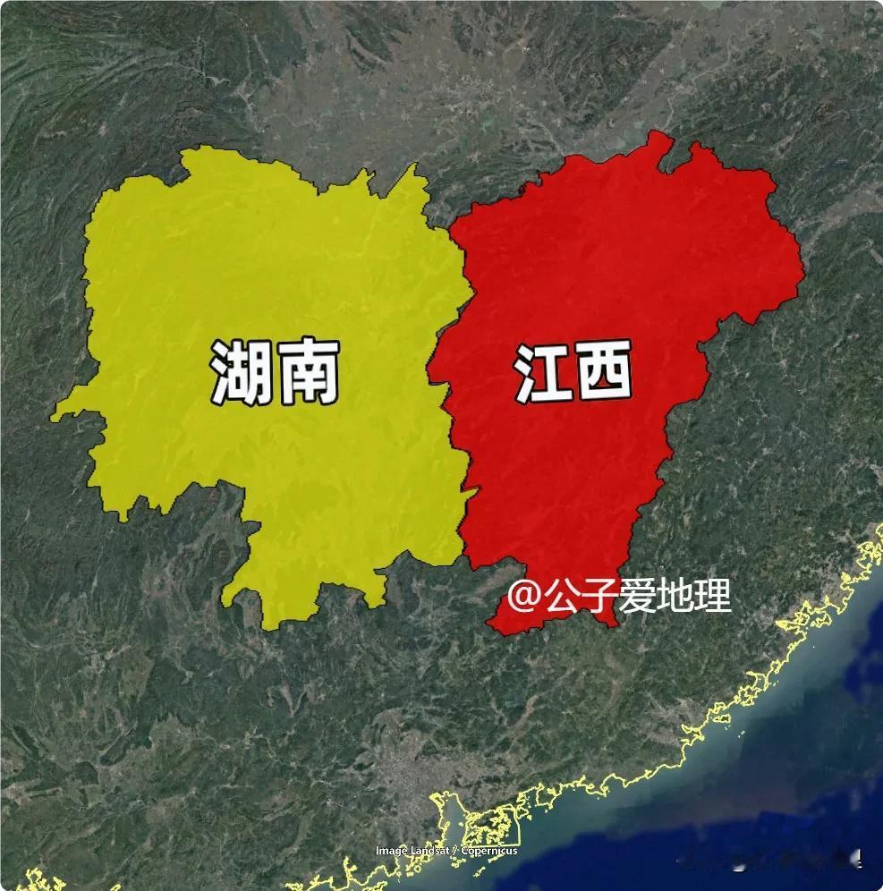 中国有一对"复制粘贴"的省份，为什么是湖南与江西？
中国地图上有一对省份，像极了