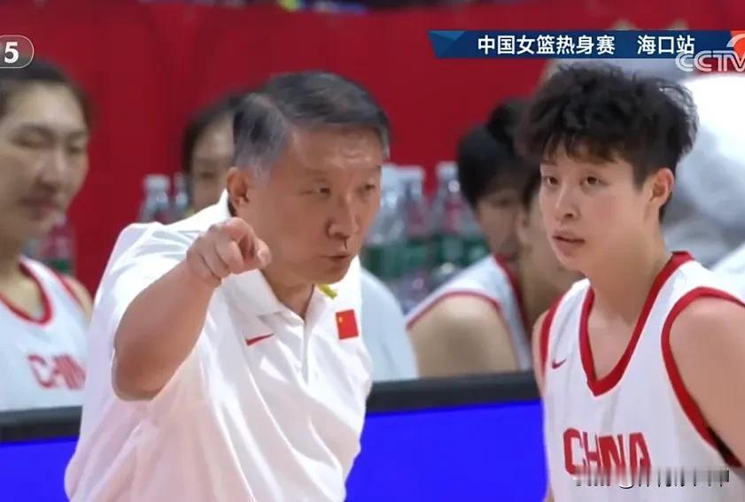 输给澳大利亚女篮13分！中国女篮暴露出来了3大问题，宫鲁鸣面临考验。
面对着缺少