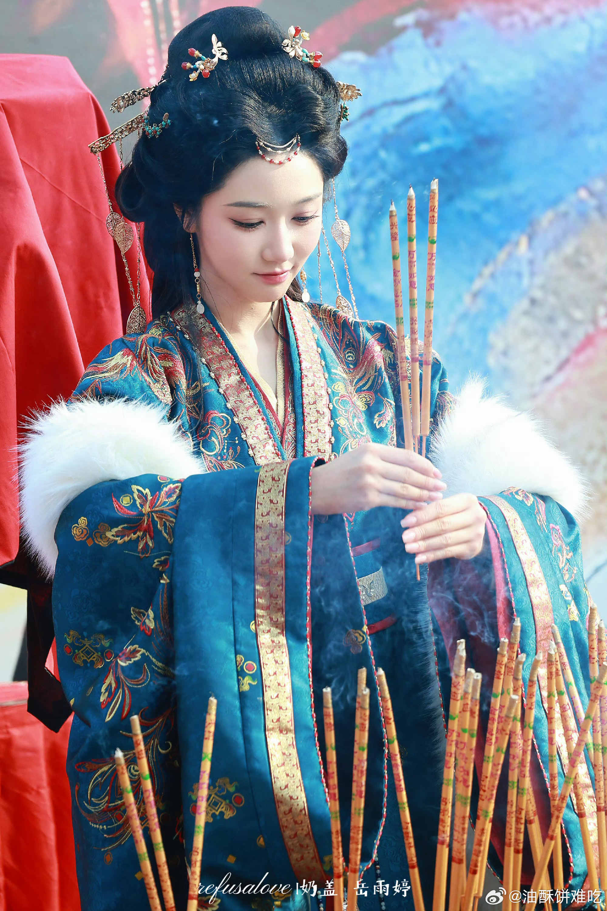 很难去苛责一位有事业心的女艺人，靠自己争取机会，赢得镜头，得到关注，会拼敢拼有冲