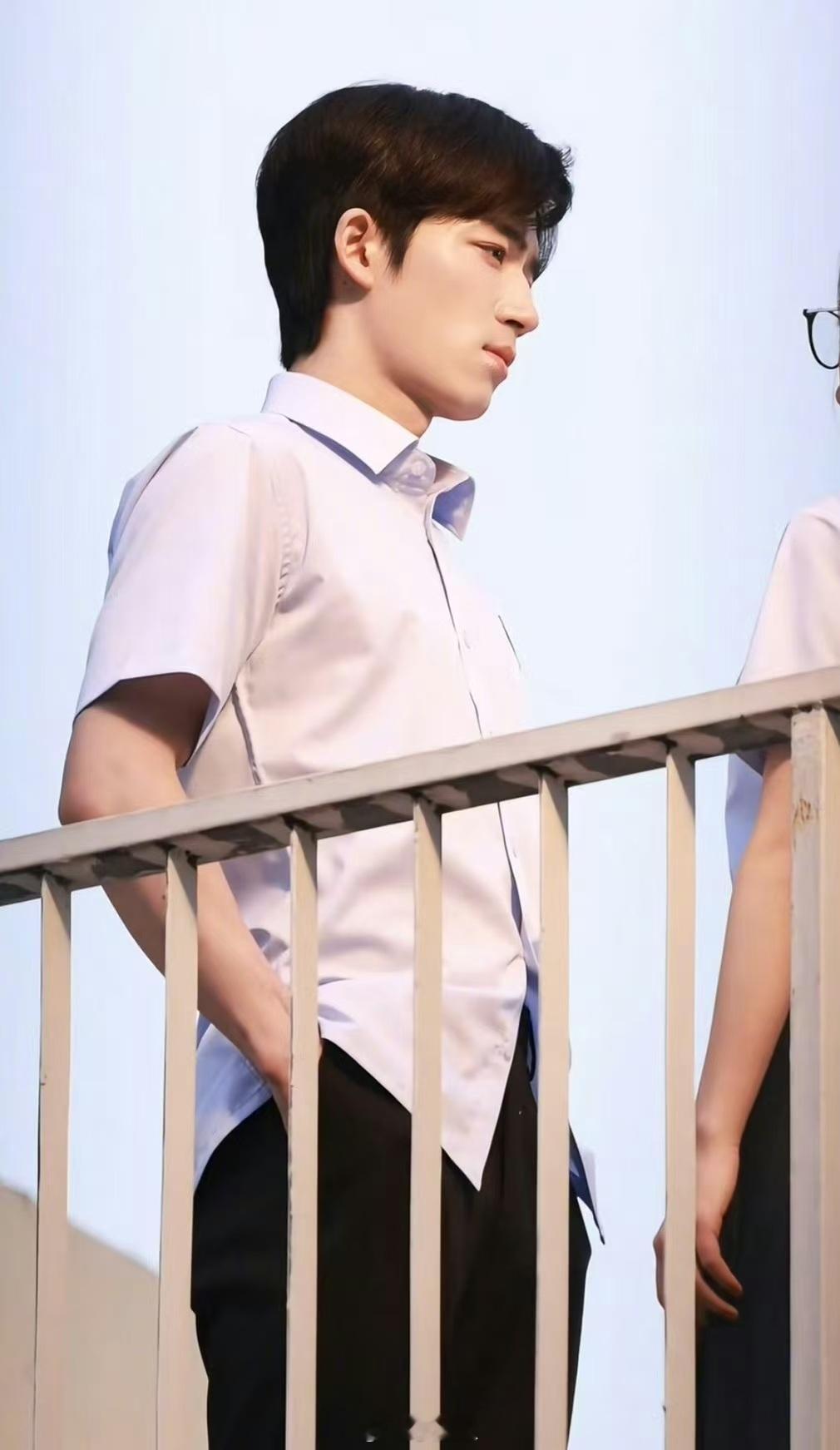 告白官宣王星越和邓恩熙王星越邓恩熙新剧告白官宣啦！王星越邓恩熙官宣告白，青春暗恋