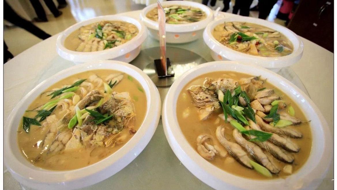 在台州遇见鲜糯甜的山海本味米其林指南发布仪式落地椒江，美食实力擦亮台州城市名片。