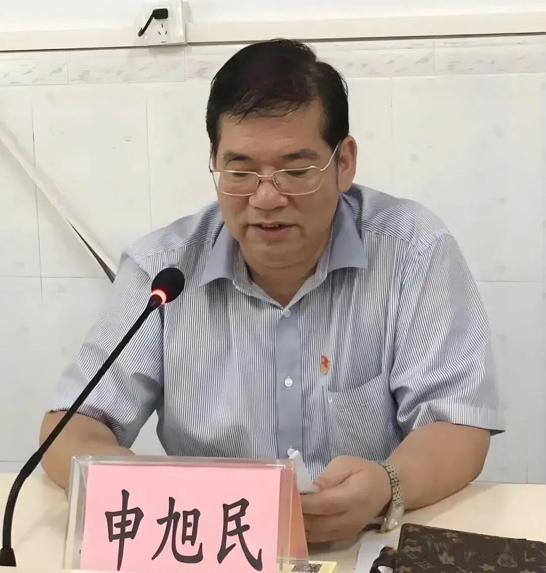 今天刷到了广东惠州市博罗县慈善总会的申会长，我以前做志愿者的时候去过博罗县，对博