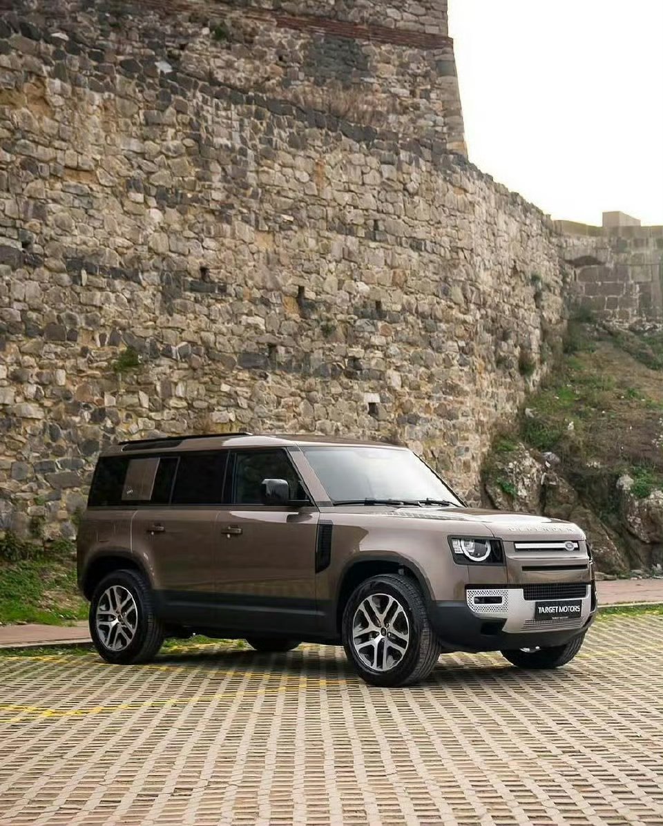 Range Rover Defender 110 ｜路虎 