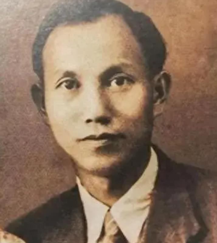 1941年，党组织给了他1000美元，让他去做生意，只有一个要求：“组织什么时候