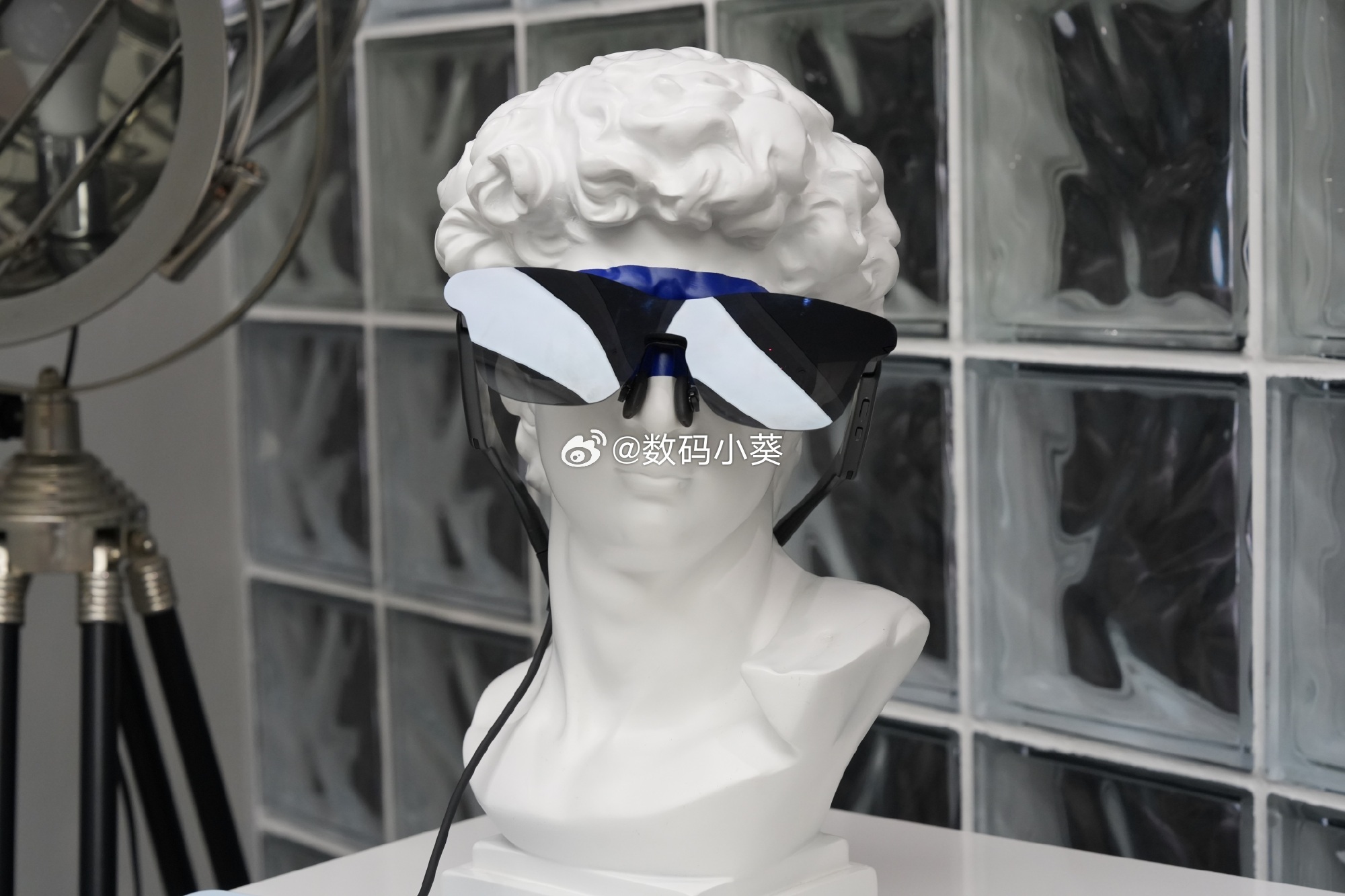 在刚结束的ChinaJoy 2026上，雷鸟创新展出的AR眼镜真的太酷了！雷鸟G